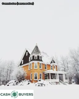 how much do realtors charge to sell a house